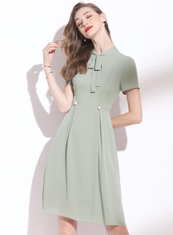 Light Green V-neck Bowknot Cinched Waist Summer Dress