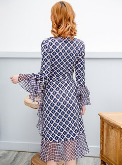 Vintage Geometric Print Flare Sleeve Wrap Dress