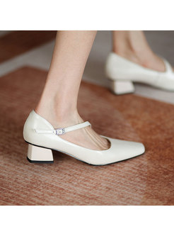 Square Toe Low-fronted Chunky Heel Shoes