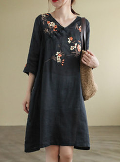 Plus Size Embroidered Knee-length Shift Dress