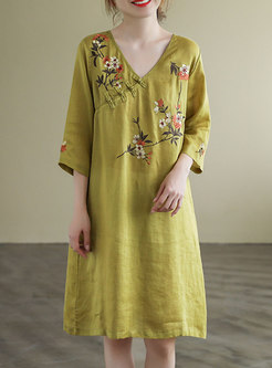 Plus Size Embroidered Knee-length Shift Dress