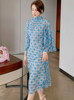 Mock Neck Cloak Sleeve Geometric Pattern Midi Dress