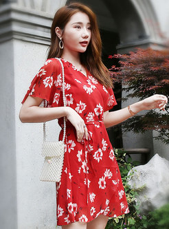 V-neck Short Sleeve Self-tie Mini Red Dress