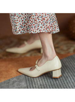 Brief Low-fronted Chunky Heel Wedding Shoes