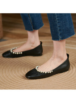 Rounded Toe Pearl Embellished Flats