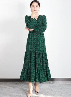 V-neck Long Sleeve Print Pleated Maxi Dress