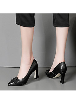 Pointed Toe Low-fronted Chunky Heel Pumps 