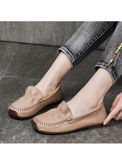 Retro Rounded Toe Cowhide Flat Loafers
