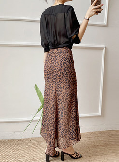 V-Neck Short Sleeve Blouses and Leopard Print Mermaid Long Skirt Sexy Skirt Suit