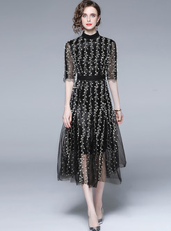 Lace Embroidered Half Sleeve Black Midi Dresses