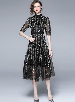 Lace Embroidered Half Sleeve Black Midi Dresses