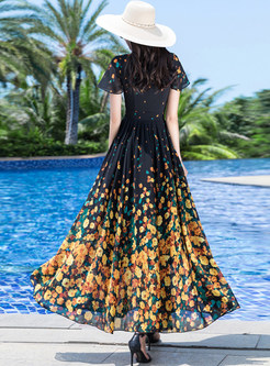 V-Neck Big Hem Print Beach Dress