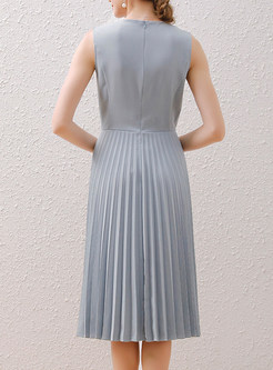 Basic Sleeveless Solid Color Pleated Dresses