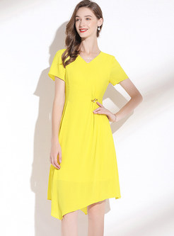 V-Neck Short Sleeve Asymmetrical Yellow Dresses