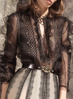 Fashion Lace Openwork Black Blouses & Chiffon Short Skirts