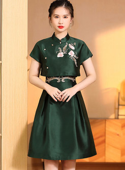Tailored Embroidered Patch A-Line Cheongsam