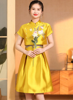 Tailored Embroidered Patch A-Line Cheongsam