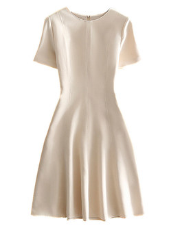 Minimalist Solid Color Short Sleeve Cocktail Dresses