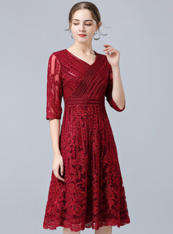 V-Neck Water Soluble Lace Big Hem Party Dresses
