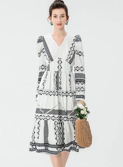 Vintage V-Neck Printed Midi Dresses