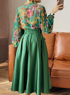 Turn-Down Collar All Over Print Blouses & Solid Color A-Line Skirts