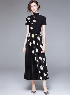 Elegant Floral Printed Mock Neck Skirt Suits For Women