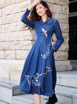V-Neck Embroidered Long Sleeve Denim Midi Dresses