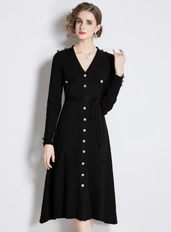 Pretty V-Neck Metal Button Tie Waist Knitted Dresses