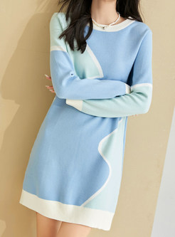 Relaxed Crewneck Contrasting Knitted Dresses