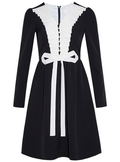 Exclusive V-Neck Ruched Contrasting Little Black Dresses