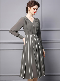 Elegant V-Neck Striped Cocktail Dresses