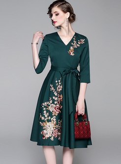 Basic V-Neck Embroidered Cocktail Dresses