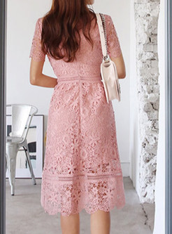 Classic-Fit Blush Pink Lace Dress