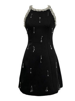 Chic Sleeveless Crystal-Embellished Black Dresses