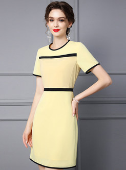 Minimalist Crewneck Color Contrast Sheath Dresses