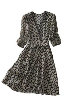 Sweet V-Neck Blouson Sleeve Printed A-Line Dresses