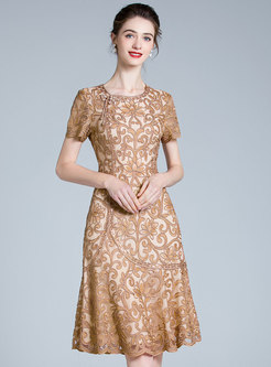 Lightweight Short Sleeve Water Soluble Lace A-Line Dresses