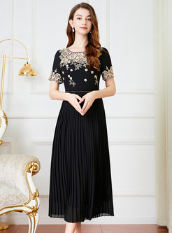 Classy Embroidered Pleated Short Sleeve Dresses