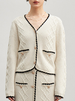 Shiny Contrasting Knitted Women Outwear